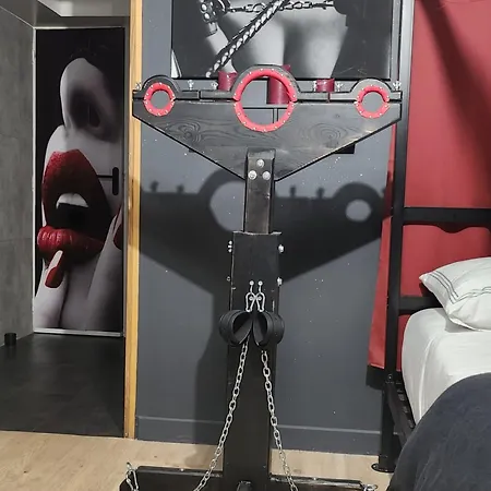 Le Miroir Rouge Апартаменты *